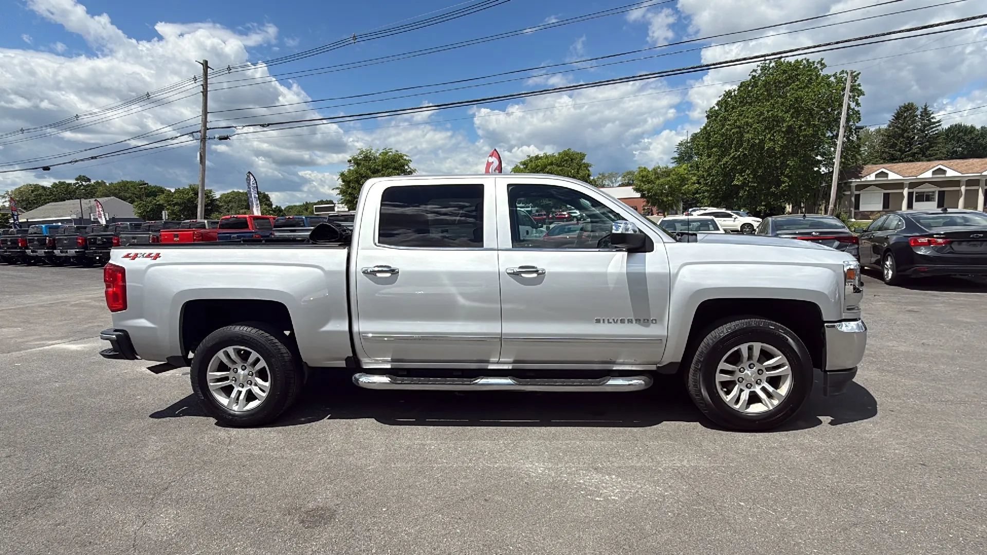 Used 2018 Chevrolet Silverado 1500 LTZ AWD/4WD image 12