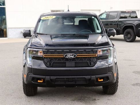 New 2025 Ford Maverick Tremor image 2