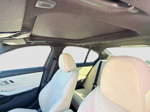 New 2025 BMW 330i Sedan w/ Convenience Package RWD image 27