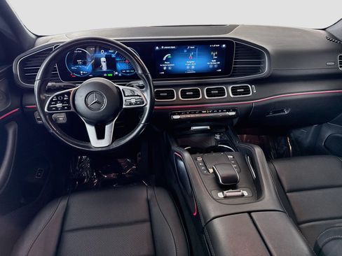 Used 2023 Mercedes-Benz GLS 450 4MATIC image 17