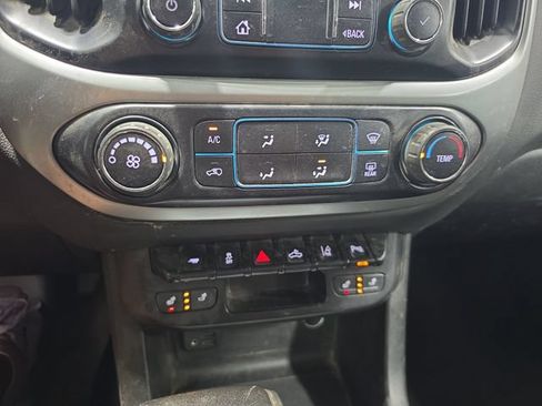 Used 2021 Chevrolet Colorado LT w/ Safety Package AWD/4WD image 9