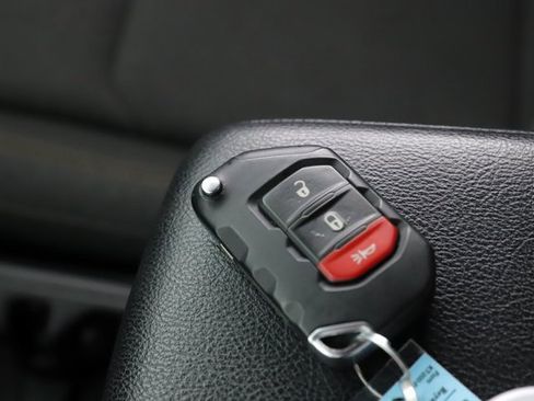 Used 2024 Jeep Gladiator Sport image 19