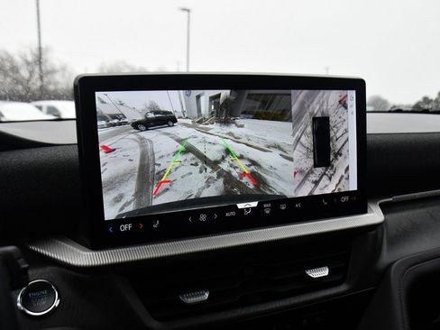 Used 2025 Ford Explorer Platinum w/ Ultimate Package image 29