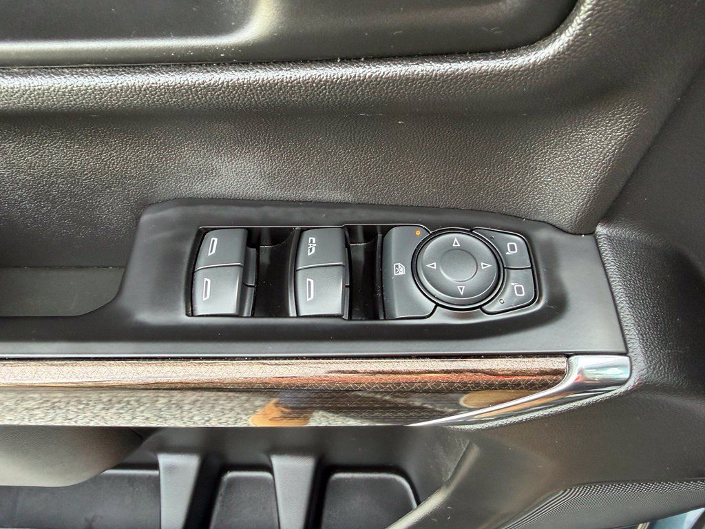 Used 2019 Chevrolet Silverado 1500 LT w/ All-Star Edition AWD/4WD image 13