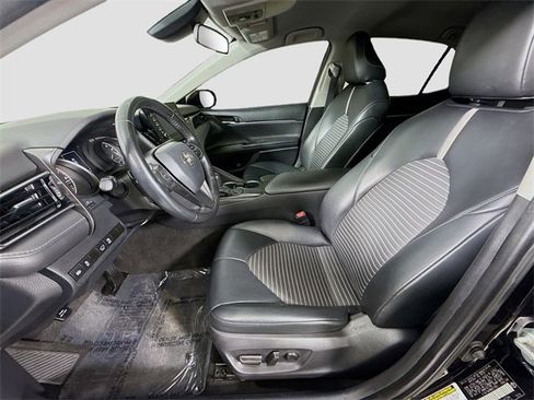 Certified 2021 Toyota Camry SE image 19