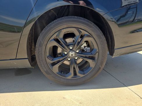 Used 2025 Honda Accord SE image 33