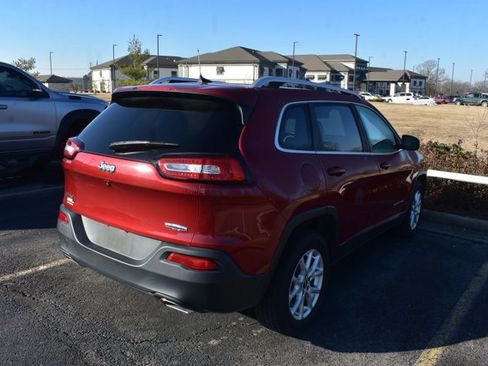 Used 2016 Jeep Cherokee Latitude w/ Comfort/Convenience Group image 3