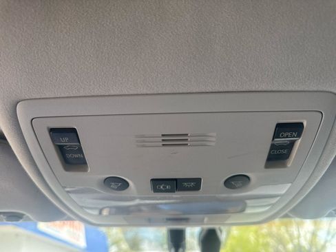 Used 2013 Lexus ES 350 w/ Premium Pkg FWD image 18