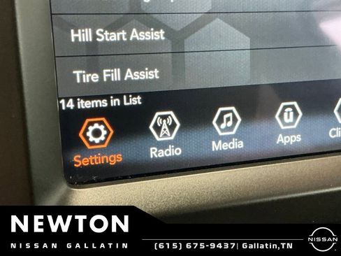 Used 2021 Jeep Cherokee Latitude Lux w/ Comfort/Convenience Group AWD/4WD image 39