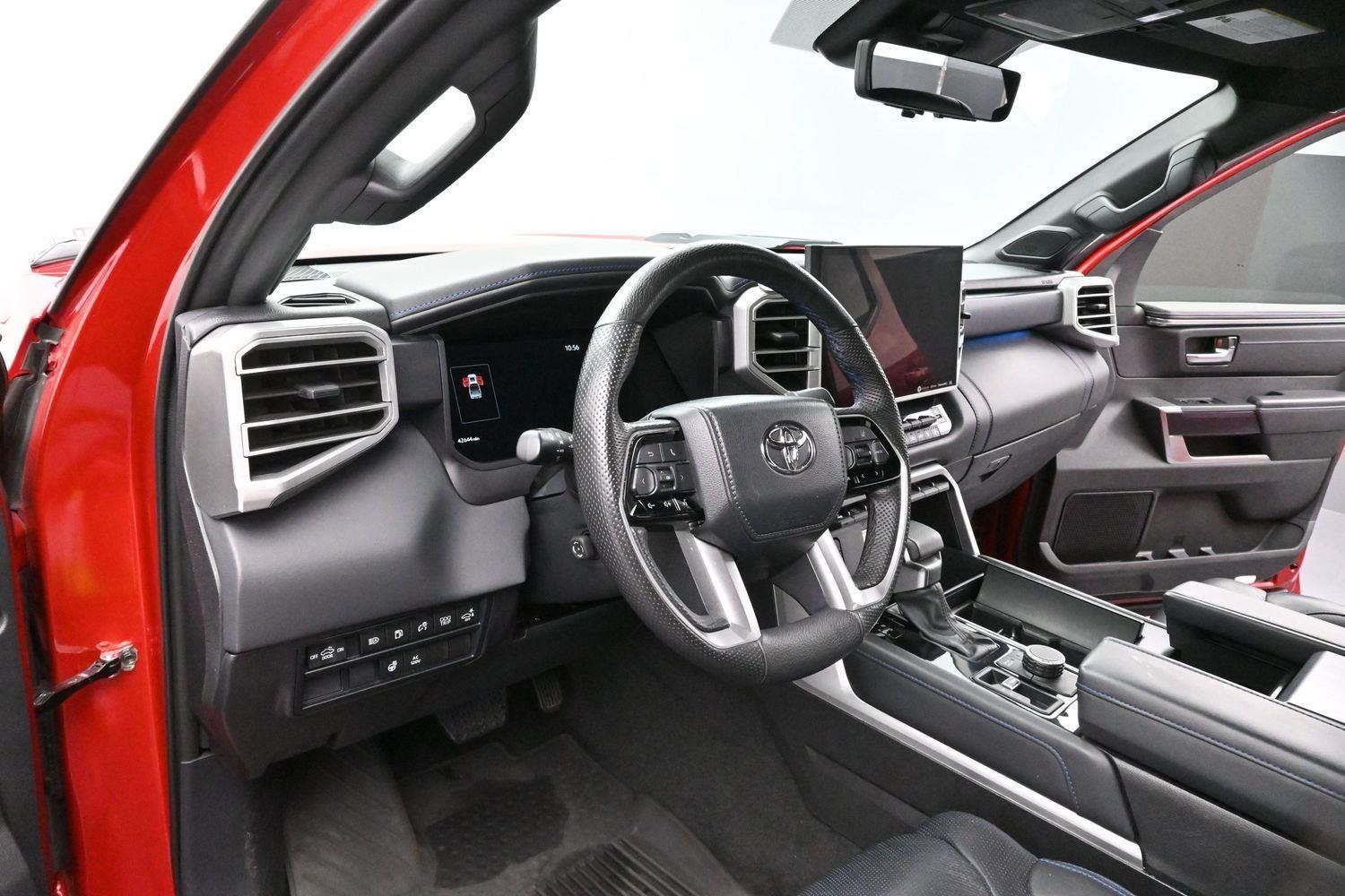 Used 2024 Toyota Tundra Platinum AWD/4WD image 13