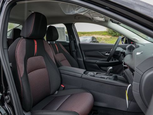 New 2026 Nissan Sentra SR image 17