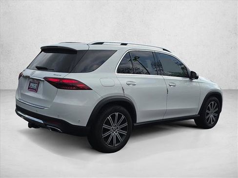 Used 2024 Mercedes-Benz GLE 450 4MATIC image 5