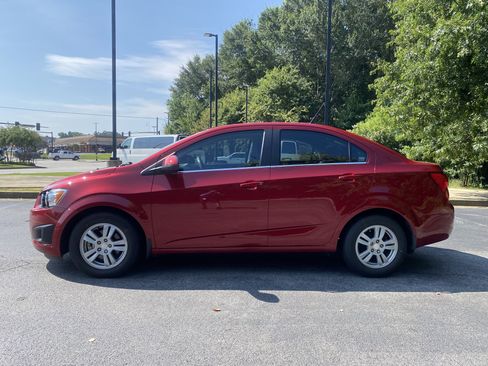 Used 2016 Chevrolet Sonic LT FWD image 6