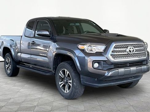 Used 2016 Toyota Tacoma TRD Sport w/ Towing Package AWD/4WD image 1