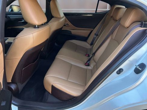 Used 2020 Lexus ES 350 w/ Premium Package FWD image 14