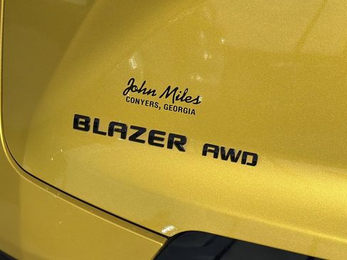 Used 2022 Chevrolet Blazer RS w/ Enhanced Convenience Package AWD/4WD image 23
