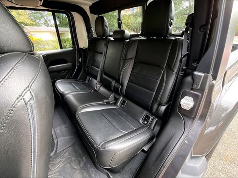 Used 2022 Jeep Gladiator Overland w/ Popular Equipment Package image 19