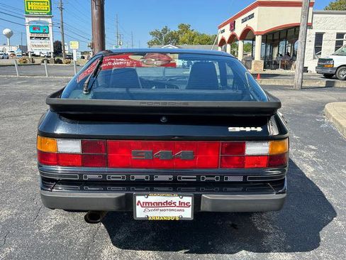 Used 1988 Porsche 944 Coupe image 7