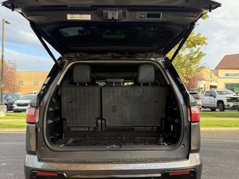 Used 2024 Toyota Sequoia Limited image 10