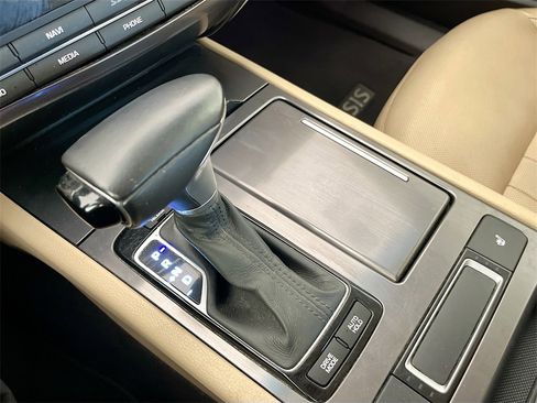 Used 2019 Genesis G80 3.8 image 17