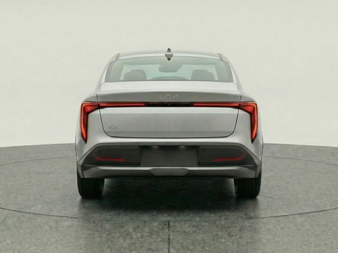 Used 2025 Kia K4 LXS image 7