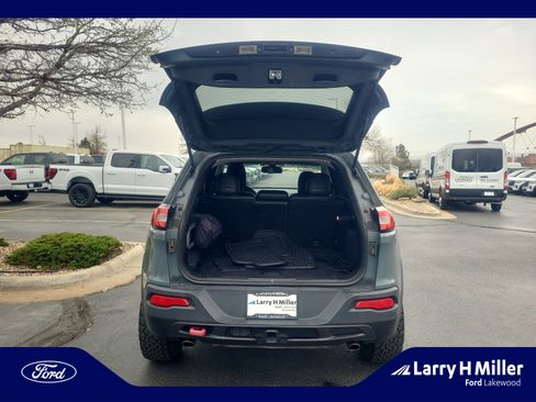 Used 2015 Jeep Cherokee Trailhawk w/ Leather Interior Group image 31