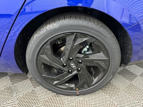 New 2026 Hyundai Elantra SEL Sport image 18