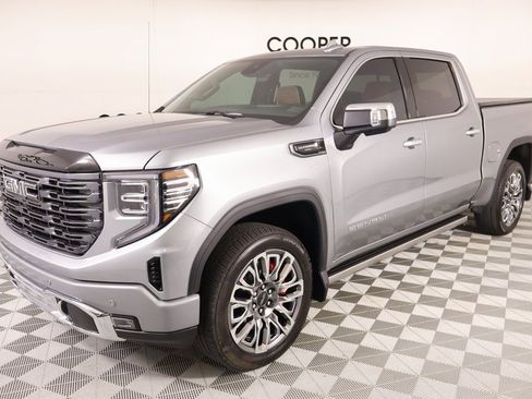 Used 2026 GMC Sierra 1500 Denali Ultimate image 12