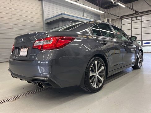 Used 2018 Subaru Legacy 3.6R Limited image 7