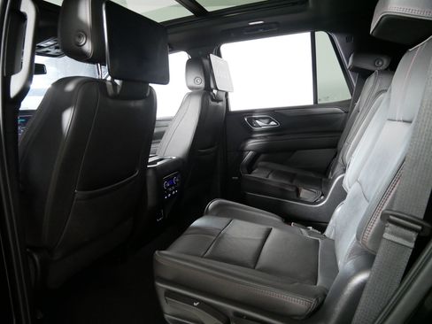 Used 2022 Chevrolet Tahoe RST w/ Luxury Package AWD/4WD image 32