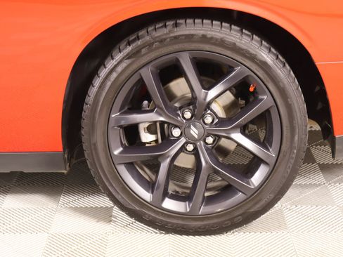 Used 2022 Dodge Challenger R/T w/ Plus Package RWD image 17