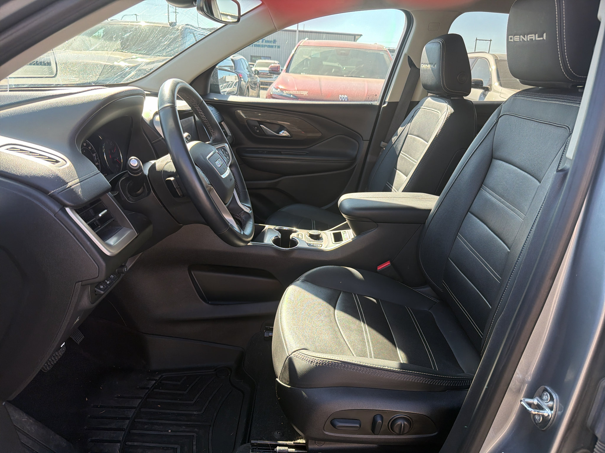 Used 2023 GMC Terrain Denali AWD/4WD image 9