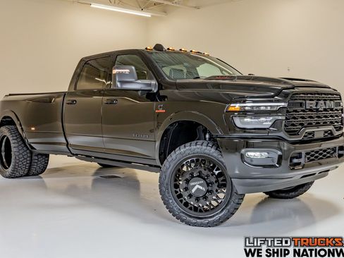 Used 2025 RAM 3500 Limited image 1