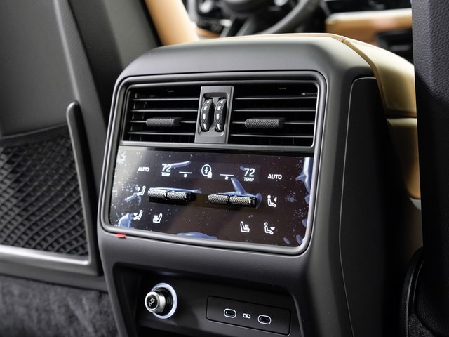 Certified 2026 Porsche Cayenne Coupe AWD/4WD image 27