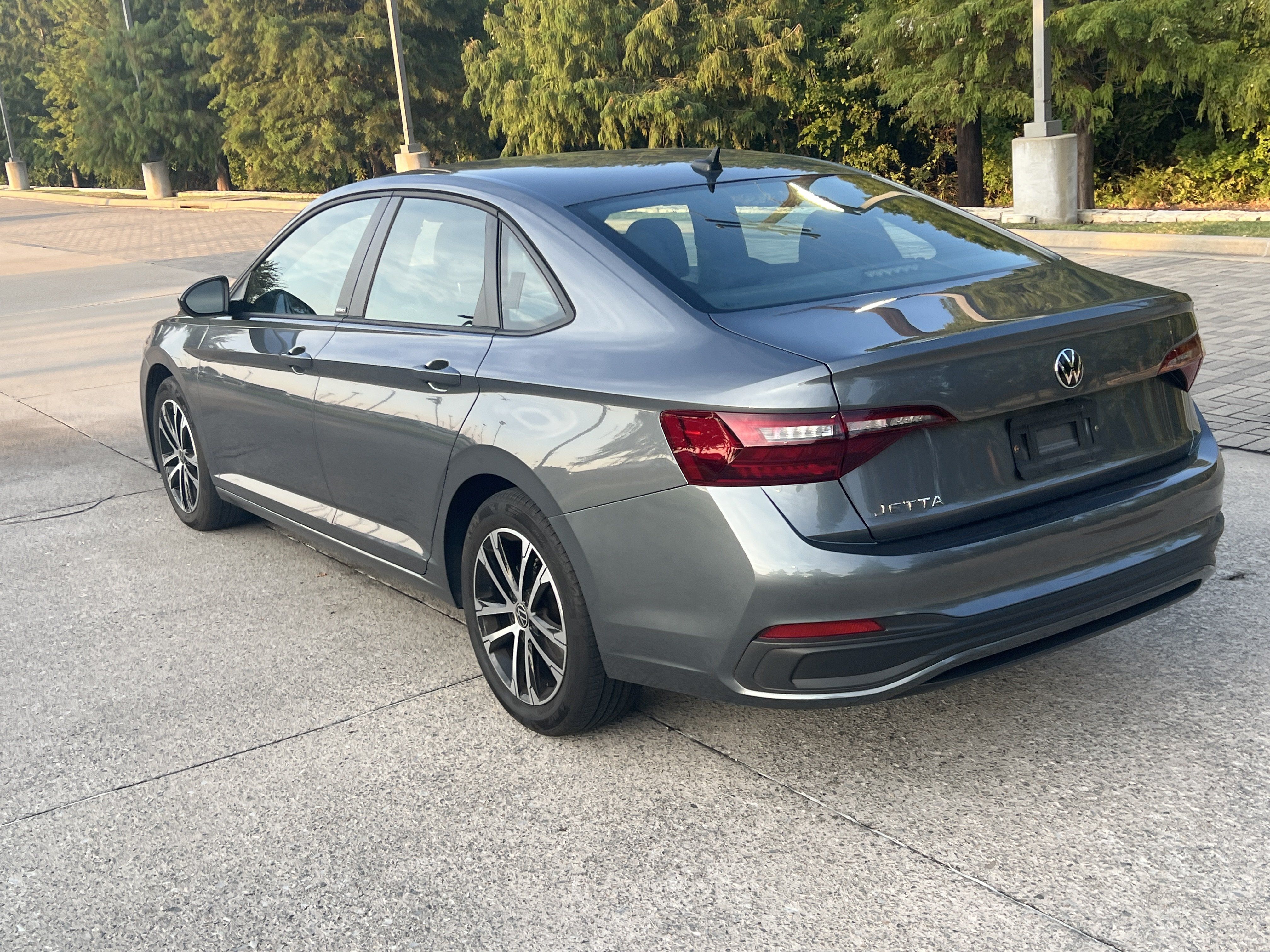 Used 2023 Volkswagen Jetta Sport FWD image 7