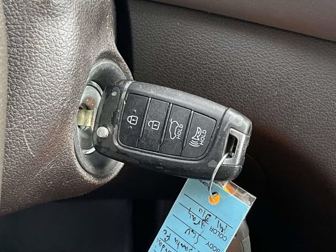 Used 2019 Hyundai Santa Fe SE AWD/4WD image 14