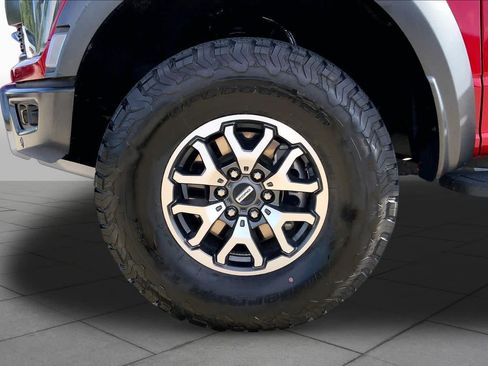 Used 2022 Ford F150 Raptor w/ Equipment Group 801A High AWD/4WD image 11