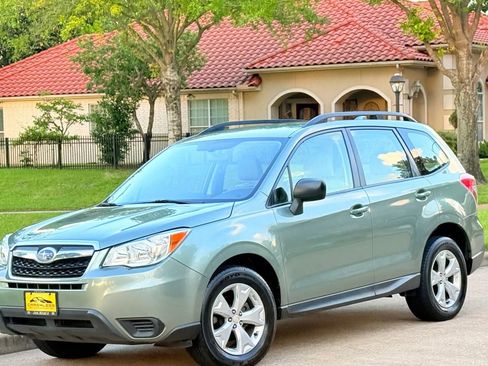 Used 2016 Subaru Forester 2.5i w/ Alloy Wheel Package AWD/4WD image 4