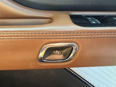 Used 2020 Lincoln Aviator Reserve w/ Equipment Group 201A RWD image 18