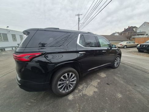 Used 2022 Chevrolet Traverse Premier w/ LPO, Floor Liner Package image 8