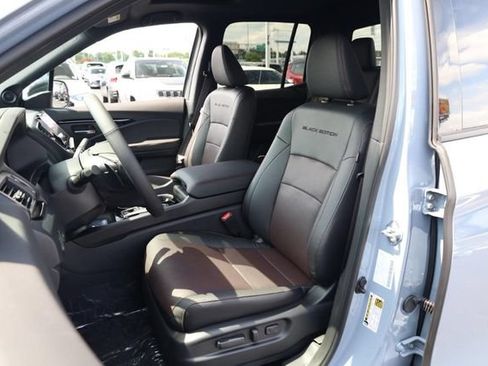 New 2026 Honda Ridgeline Black Edition image 8