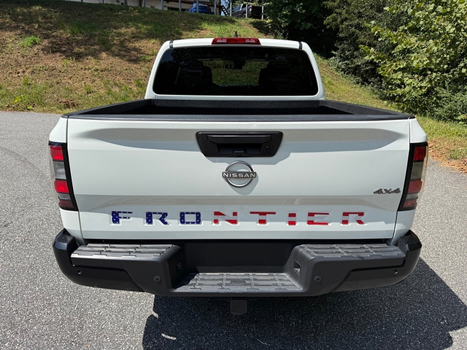 Used 2022 Nissan Frontier S w/ Technology Package AWD/4WD image 7