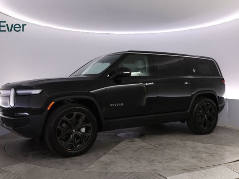 Used 2025 Rivian R1S Adventure AWD/4WD image 18