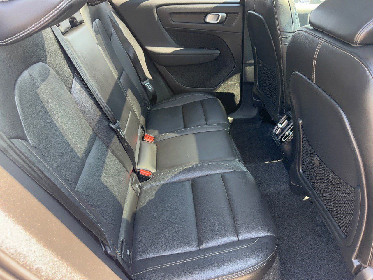 Used 2025 Volvo XC40 B5 Core AWD/4WD image 29