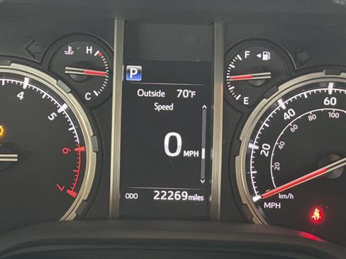 Used 2024 Toyota 4Runner TRD Pro AWD/4WD image 18