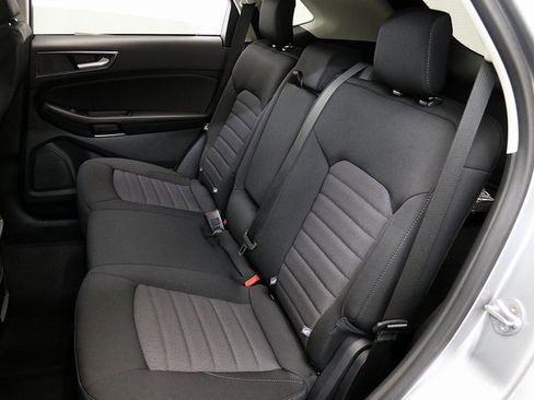 New 2024 Ford Edge SE image 12