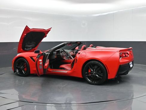 Used 2015 Chevrolet Corvette Stingray Convertible w/ 2LT Preferred Equipment Group RWD image 64