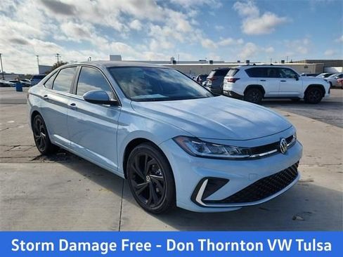 New 2026 Volkswagen Jetta SE FWD image 1