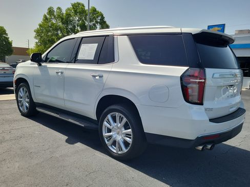 Used 2021 Chevrolet Tahoe High Country RWD image 3
