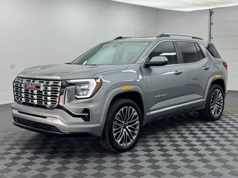 Used 2026 GMC Terrain Denali image 2